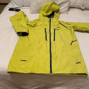 Patagonia PowSlayer Jacket Mens medium  Ski Shell Gortex pro $699